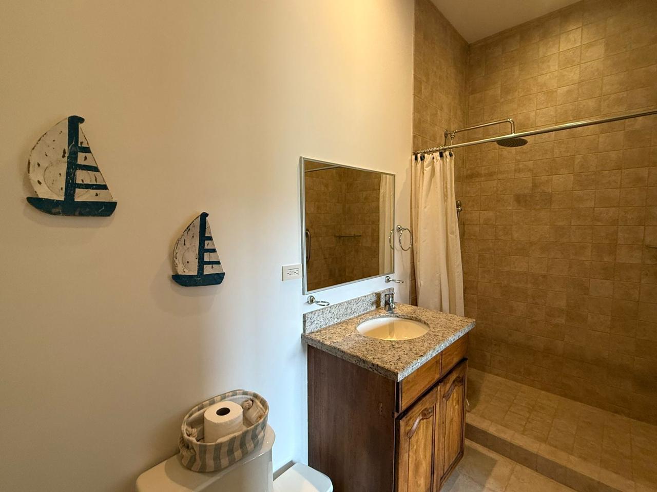 Private Gated Townhouse in Community minutes from Los Suenos Marina
