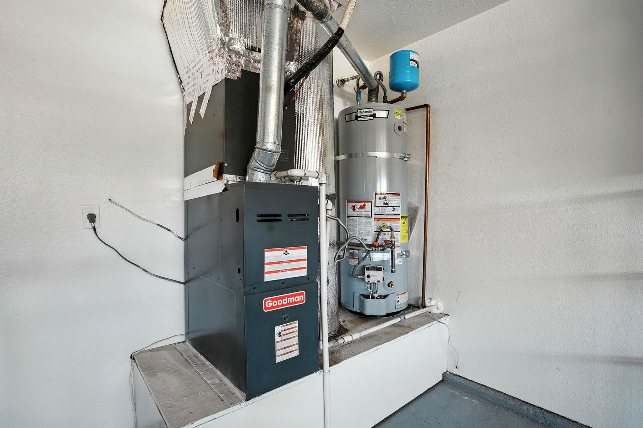 Great Custom Home in Galt! 