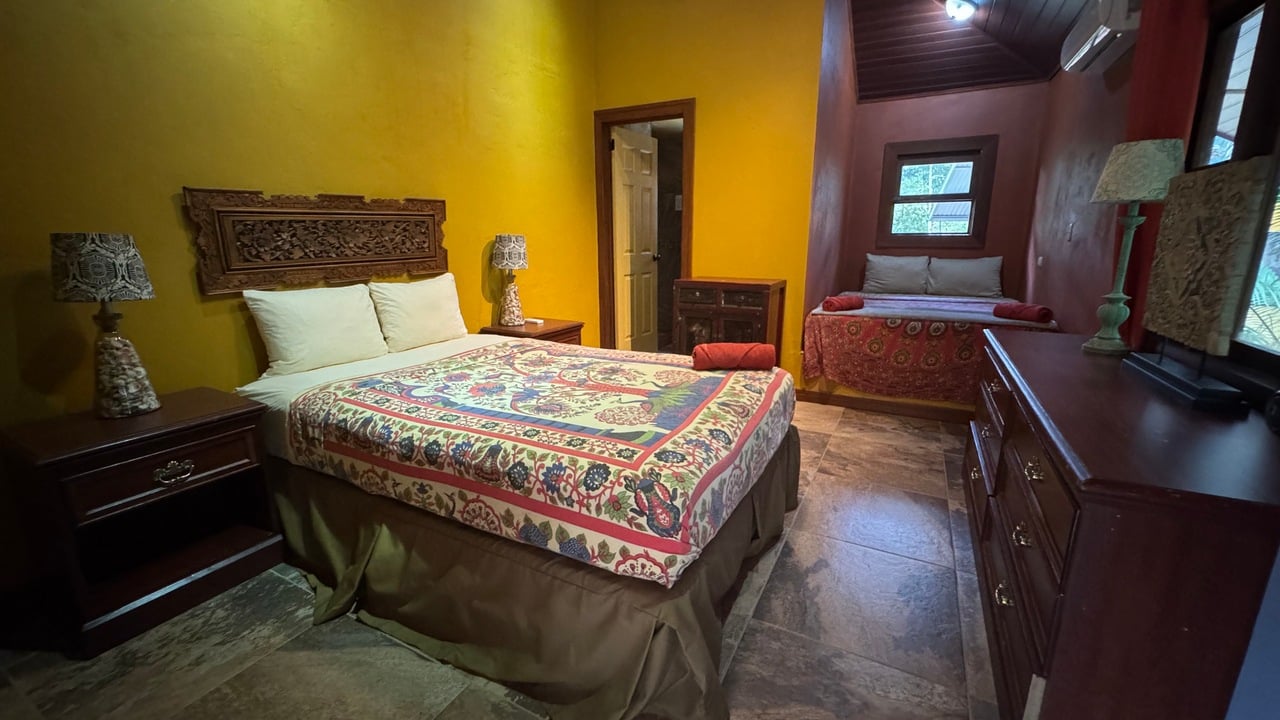 12 Room Hotel in Uvita with Ocean View Expansion Land