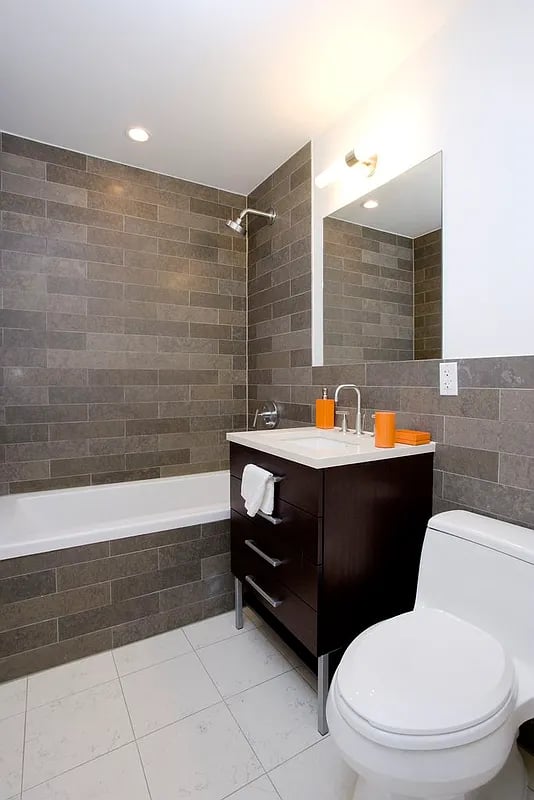 10-63 Jackson Ave, #PHA