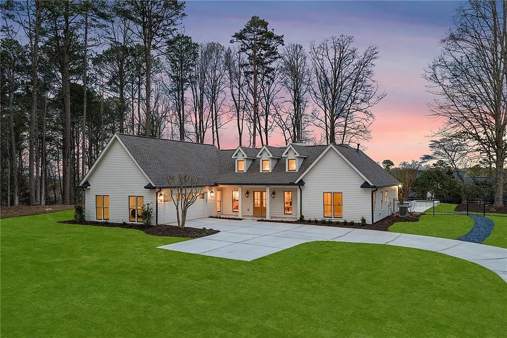 15445 Thorntree Run