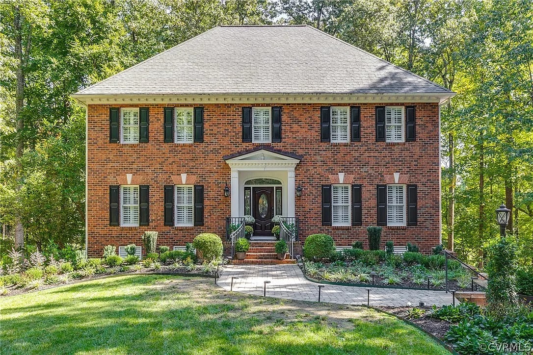 2 Raven Rock Ln