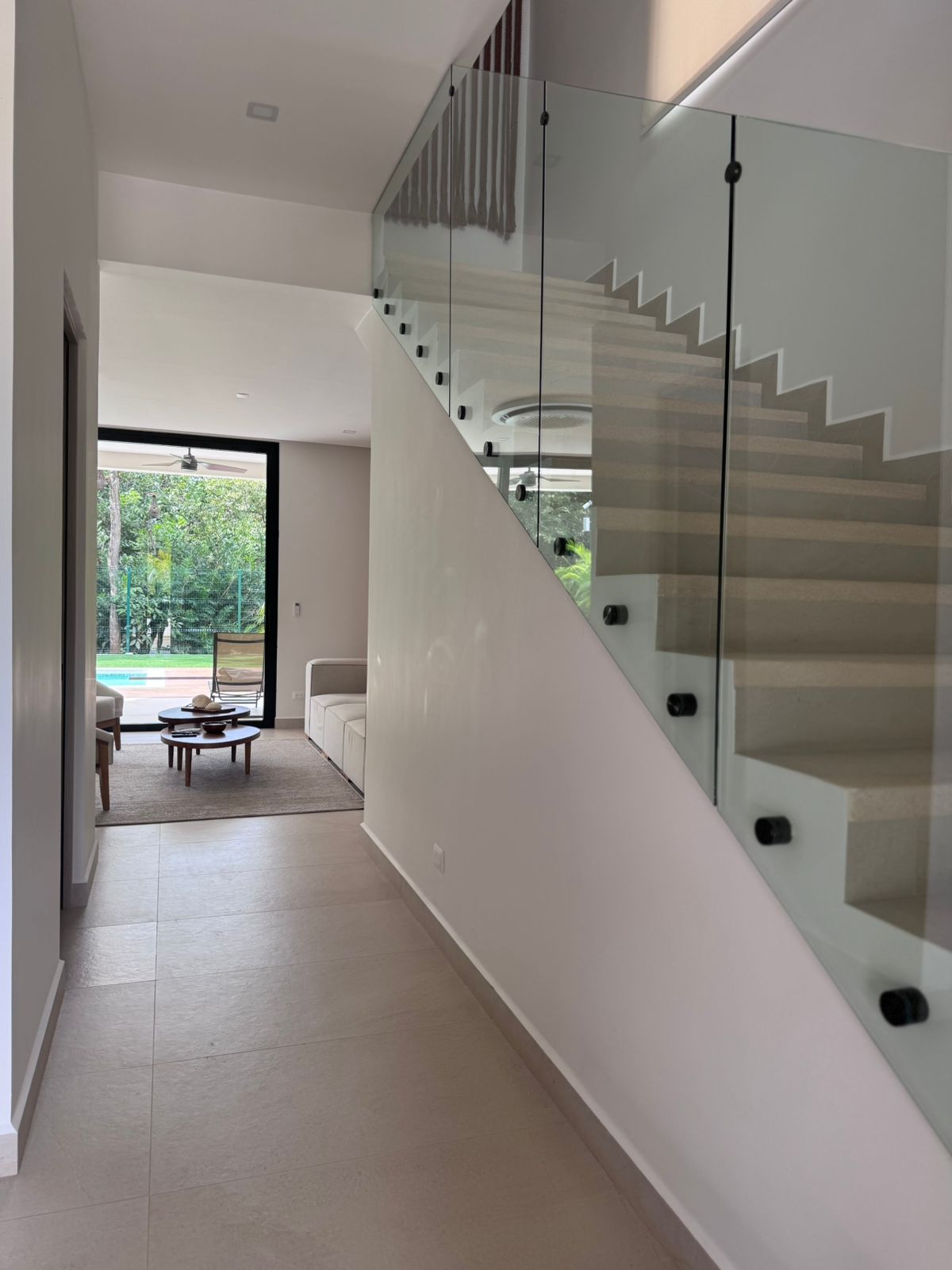 Turnkey Tropical-Modern 4BR Villa with Private Pool in Prestigious Hacienda Pinilla