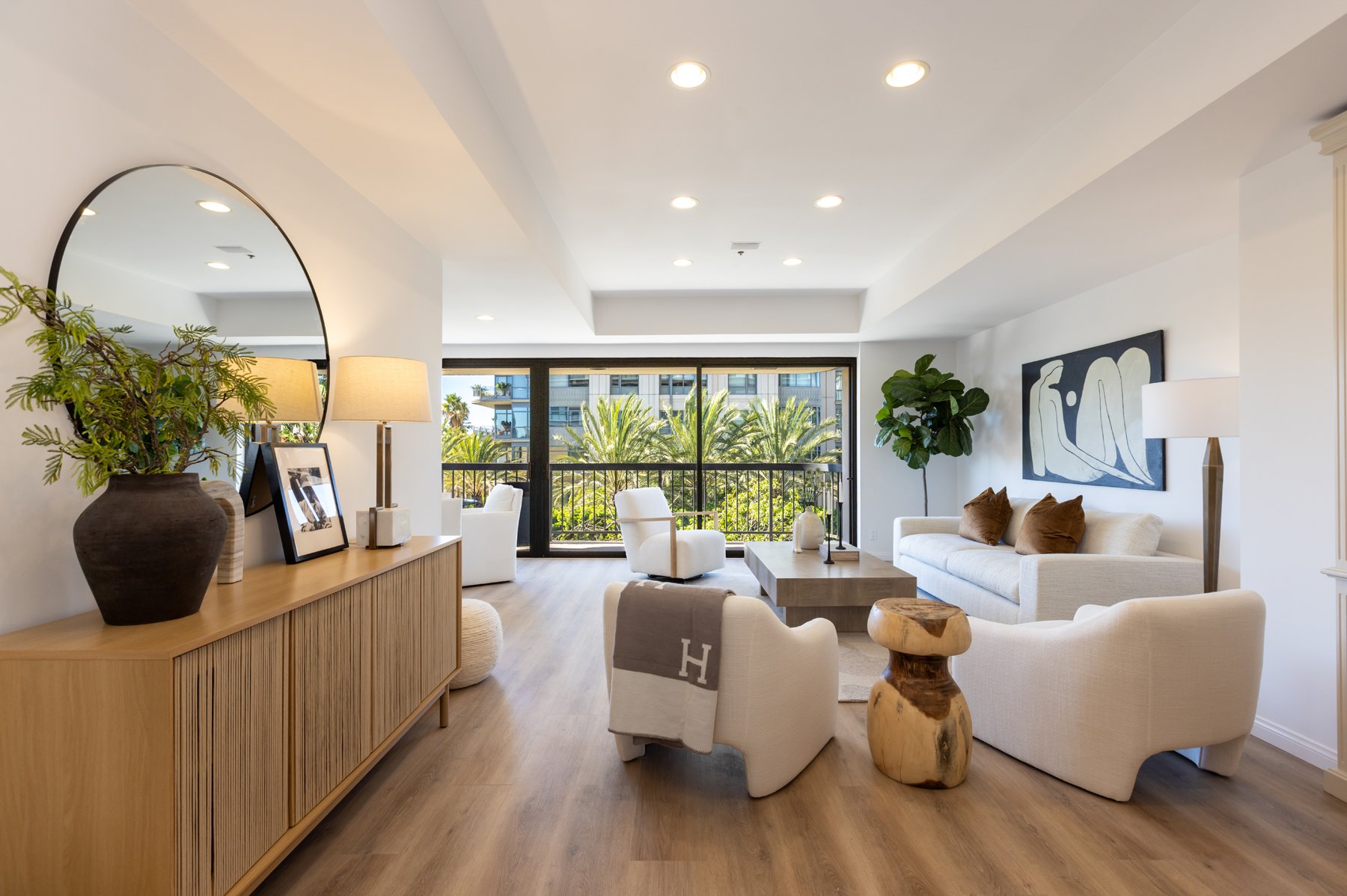 10790 Wilshire Blvd #301, Westwood