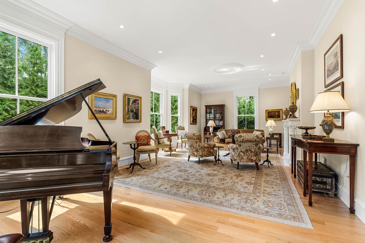 Grand Victorian