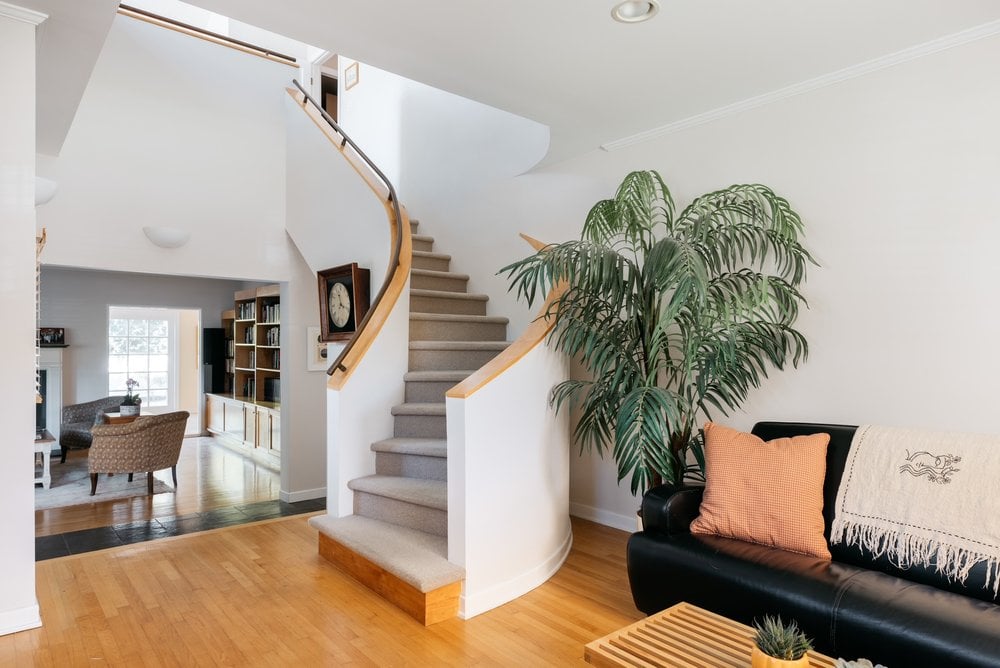 10365 Rossbury Pl