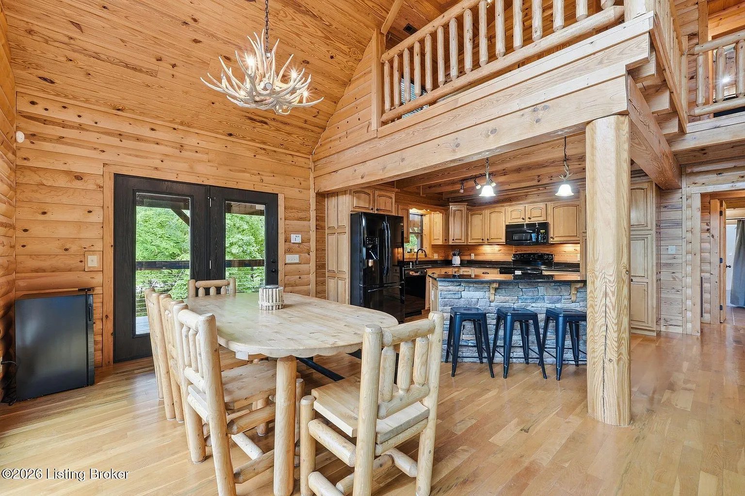 29 River Run Ln