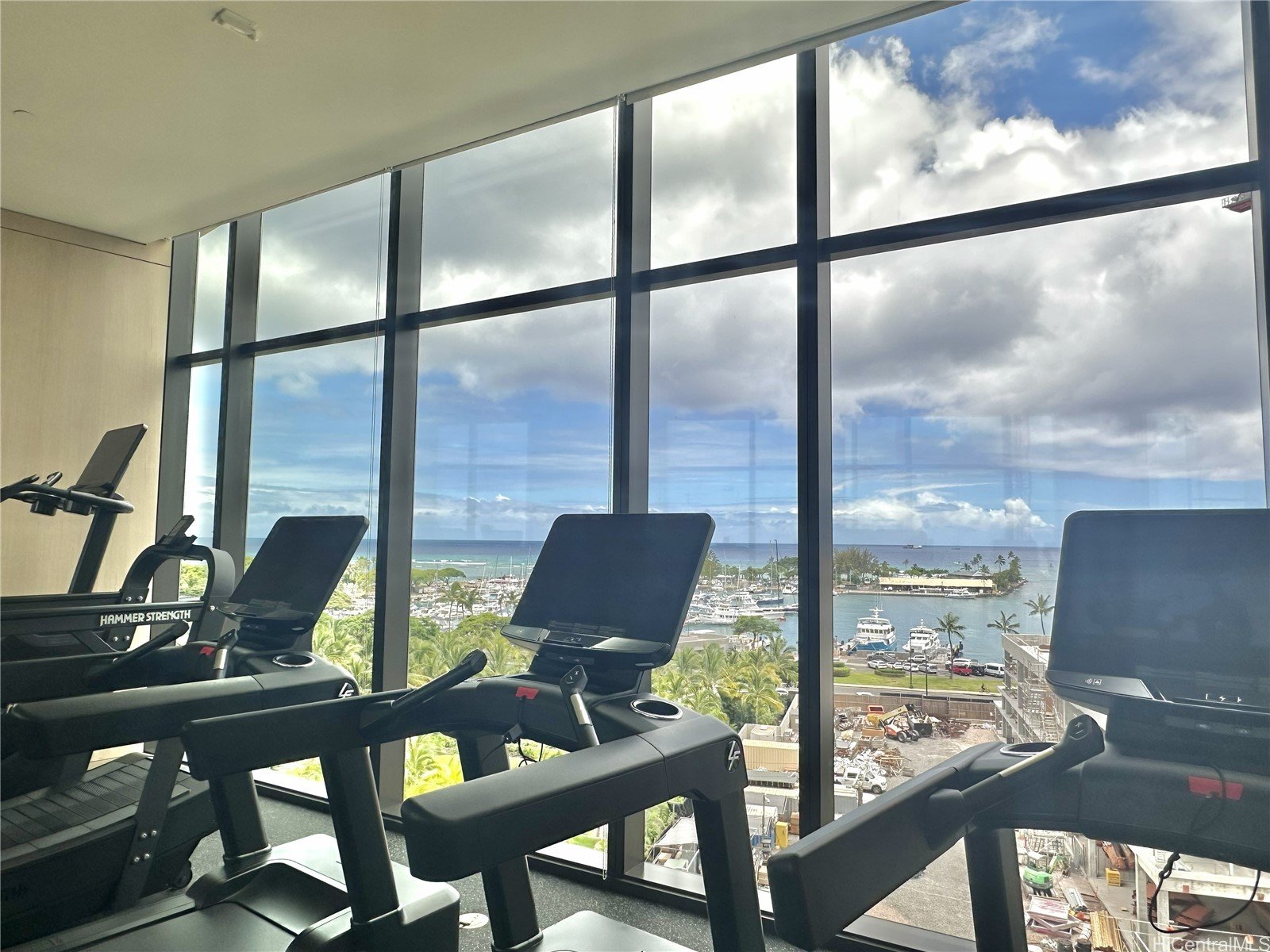 333 Ward Avenue #3501