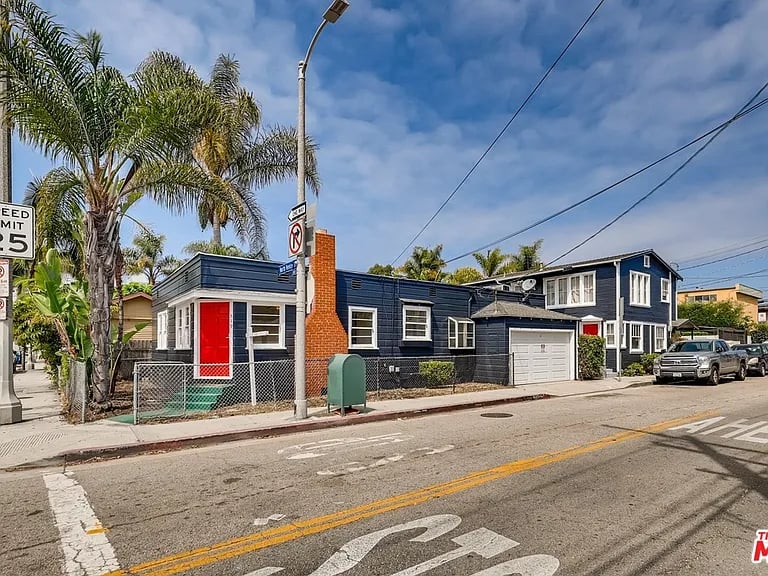 319 N Venice Blvd