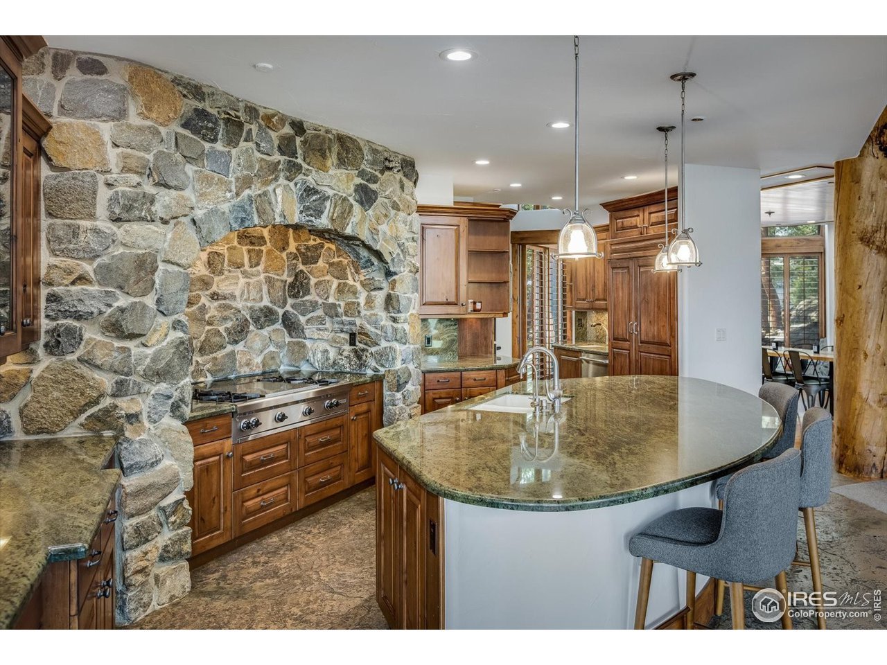 34750 Fox Ridge Rd