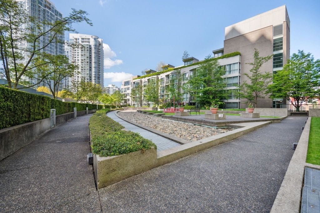 1008 Cambie St, #3008
