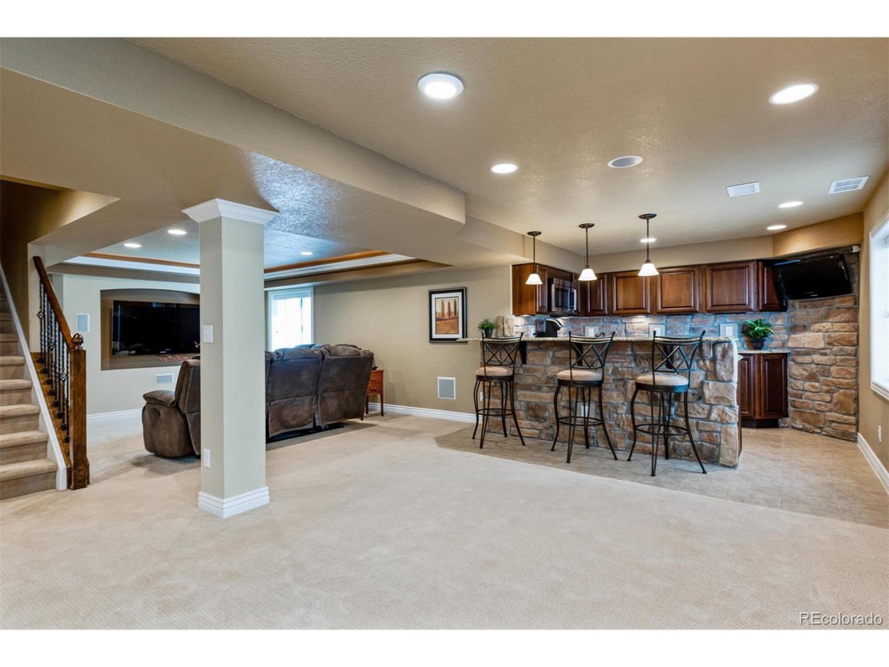 9250 Buttonhill Ct