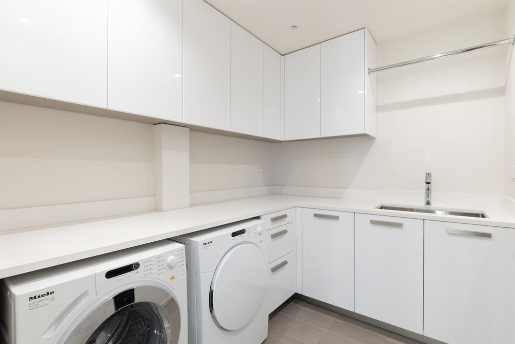1355 Bellevue Ave, #505