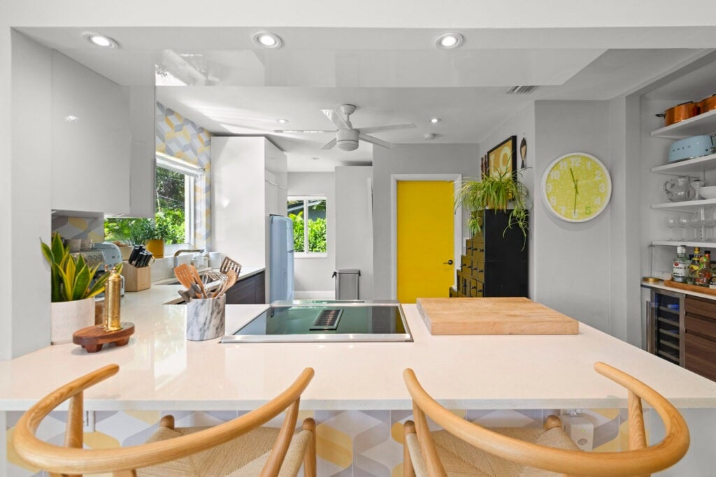 Miami Shores Stunner Lists by Daniel Falcon
