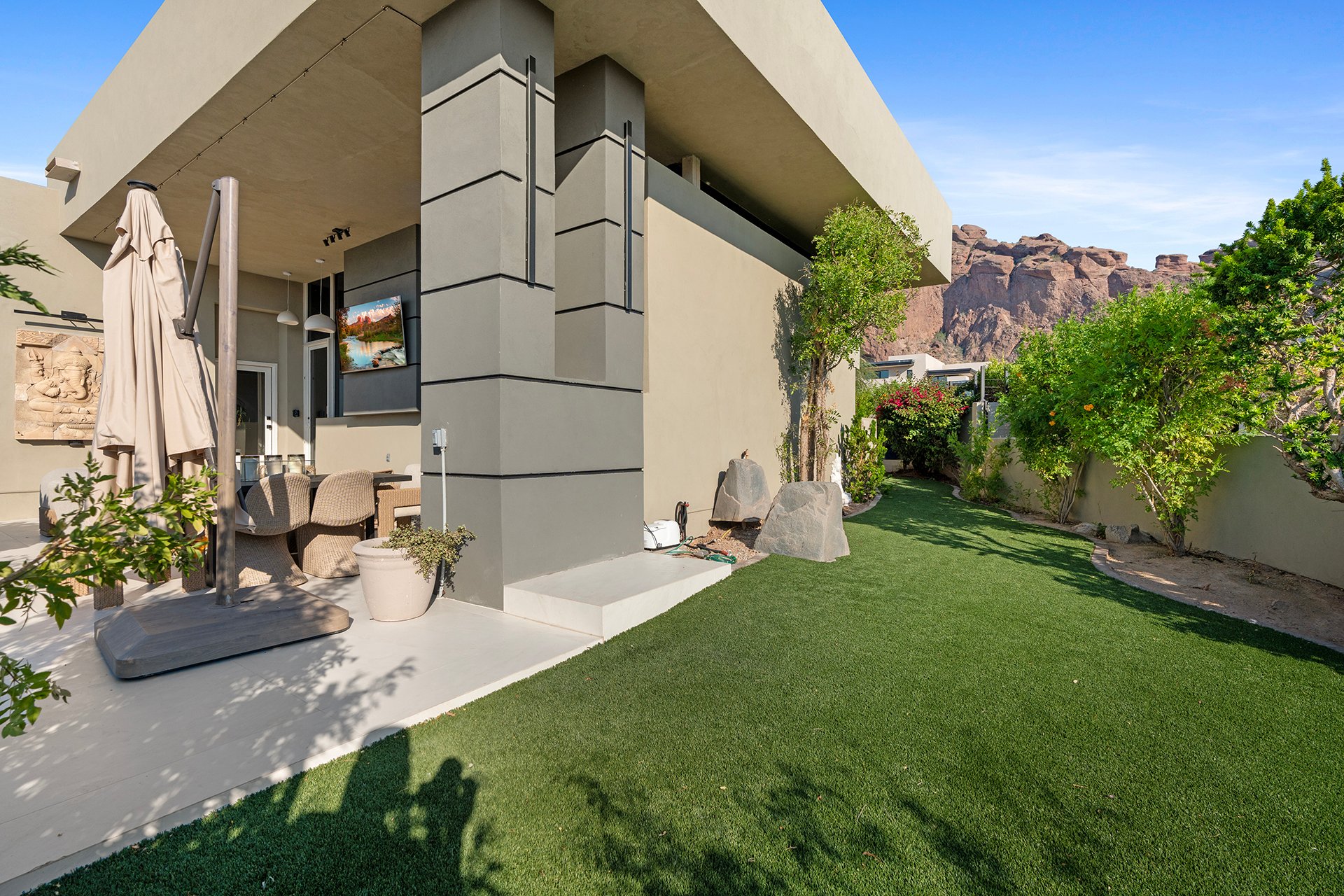 5905 N ECHO CANYON Lane