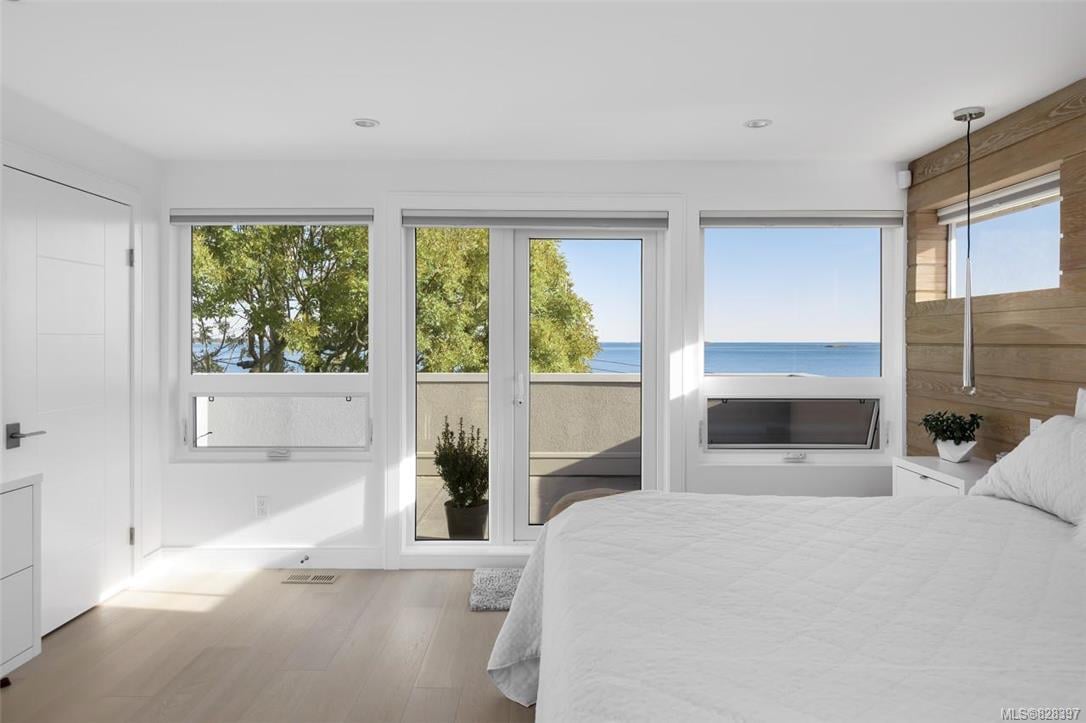 2378 Esplanade