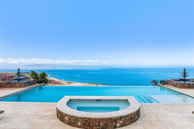 MAUI - LAHAINA - MAKILA NUI - 6,640 SQ FT RESIDENCE  52 ACRES OCEAN VIEW ESTATE - $11,500,000