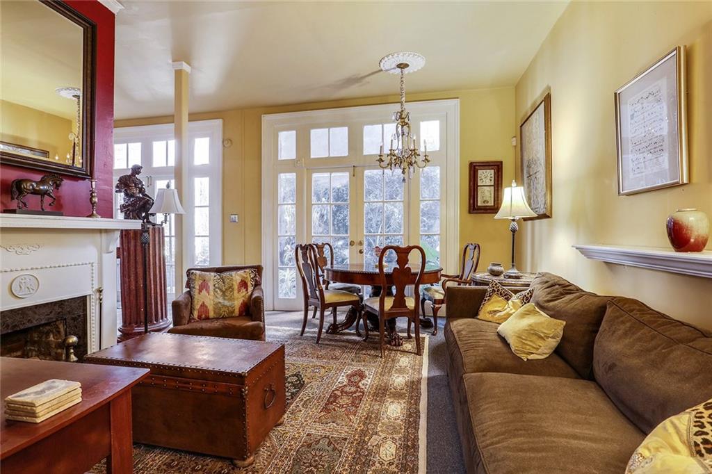 915-917 St. Peter St