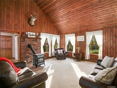 132 Kinne Rd