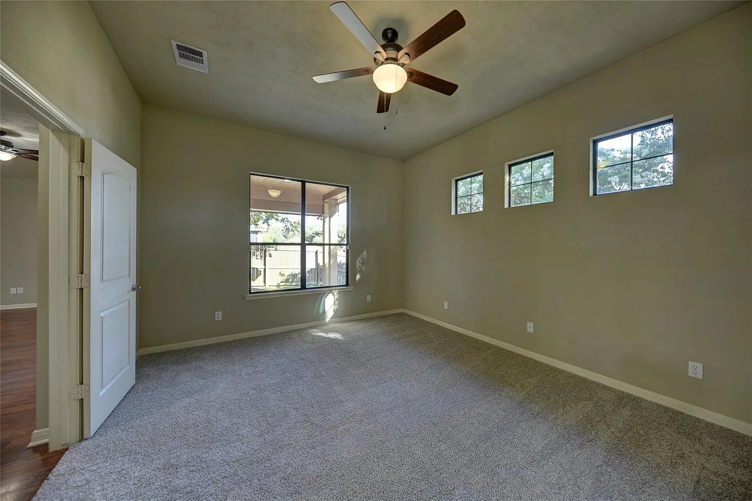 802 Wintersong Dr