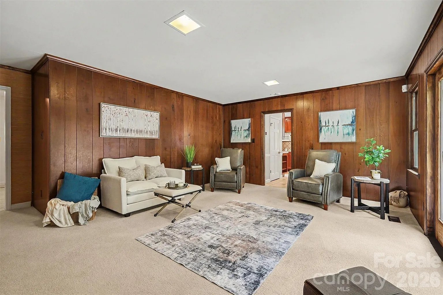 6122 Yellowood Rd