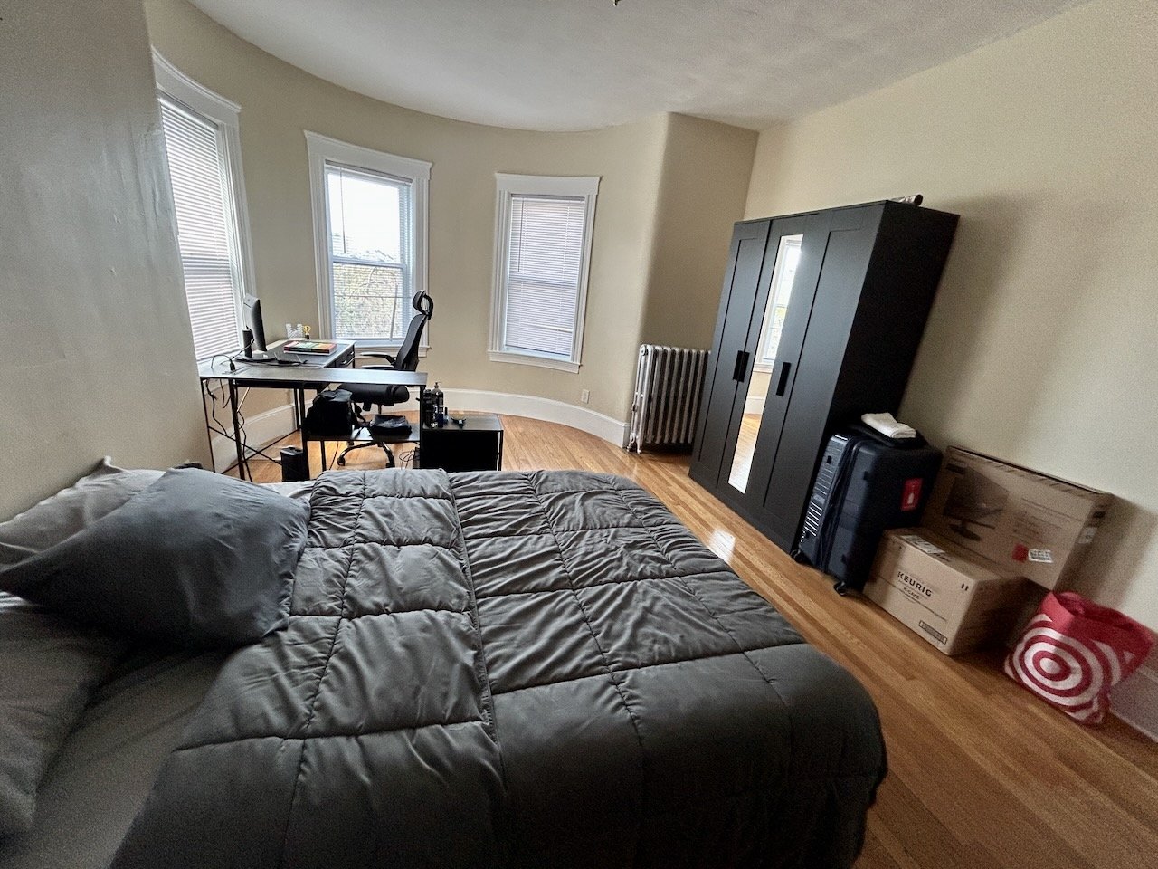 Sunny 4 Bed 2 Bath in the Heart of Brookline - Heat and Hot Water Included - 9.1