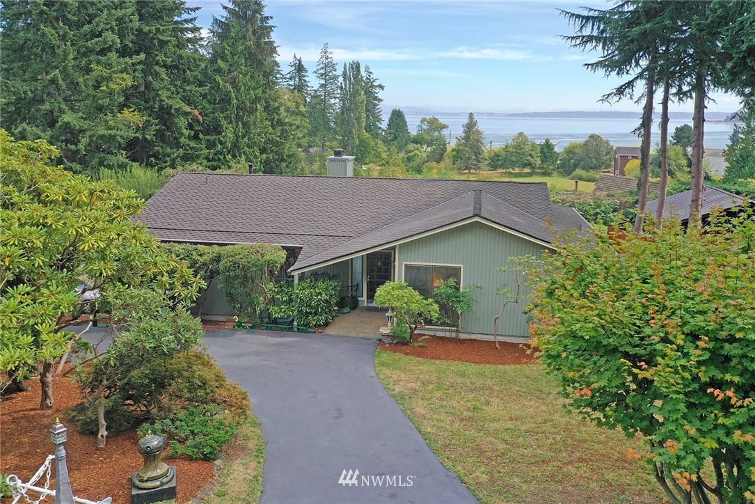 9797 NE Murden Cove Dr