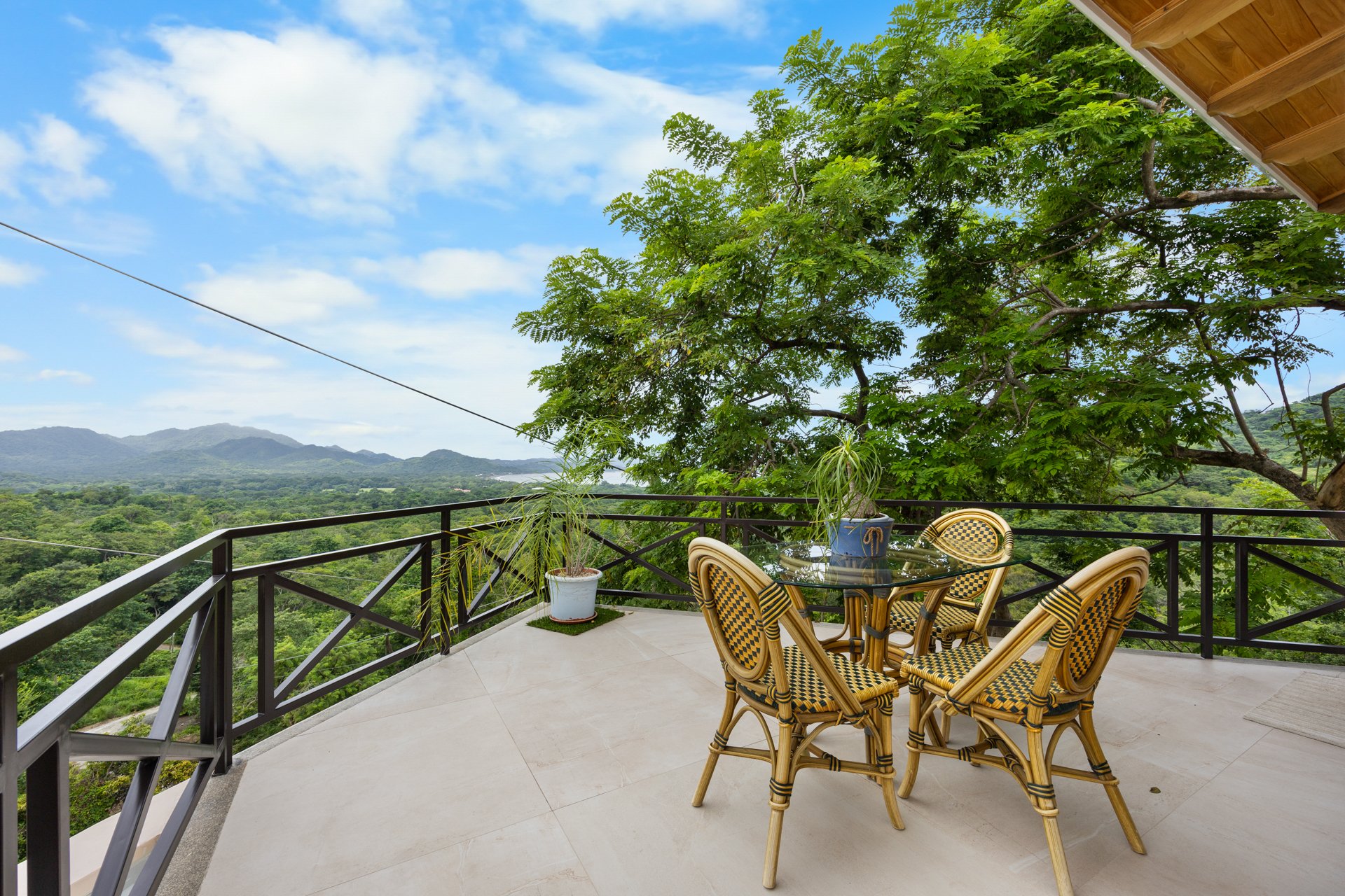 Casa Camari en la Marcela | Near the Coast House For Sale in Playa Potrero