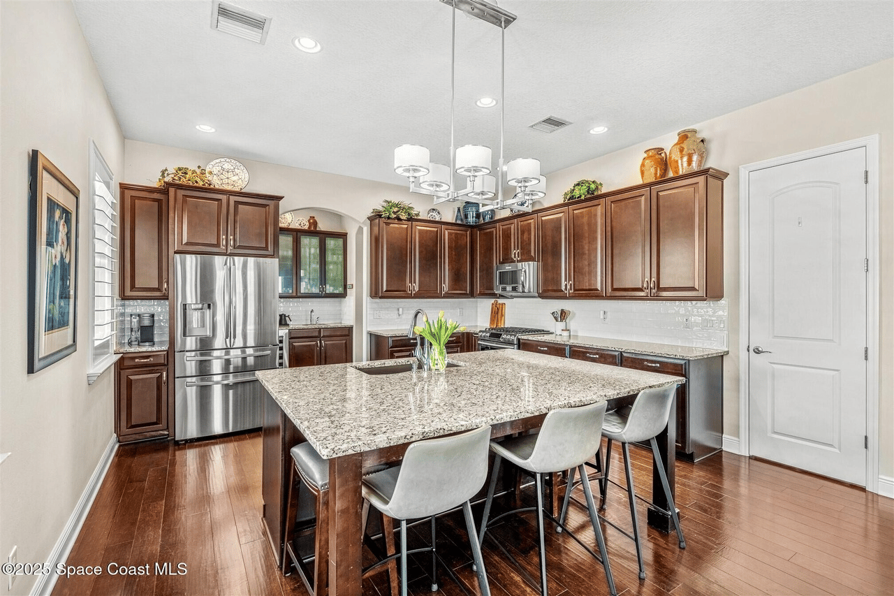 3077 Cortona Dr