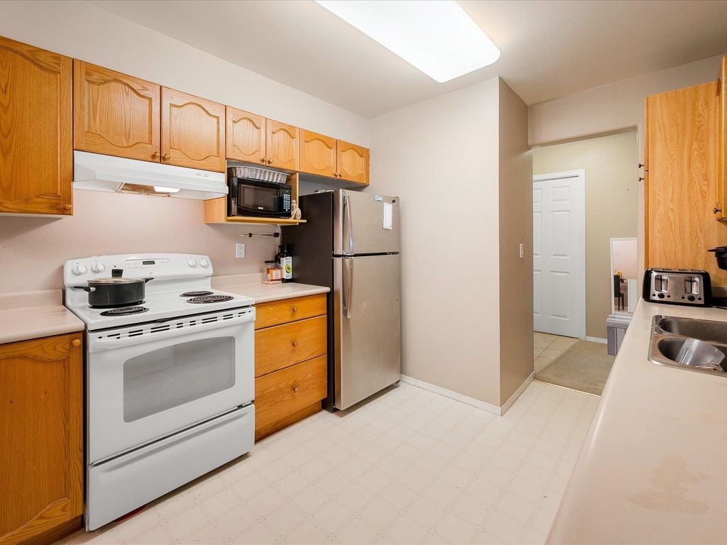 1460 Pemberton Ave, #104