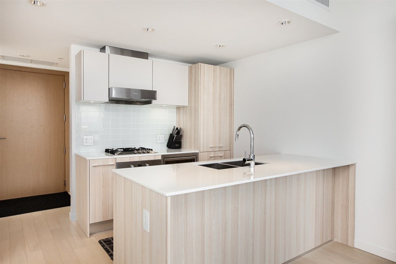 2220 Kingsway, #608