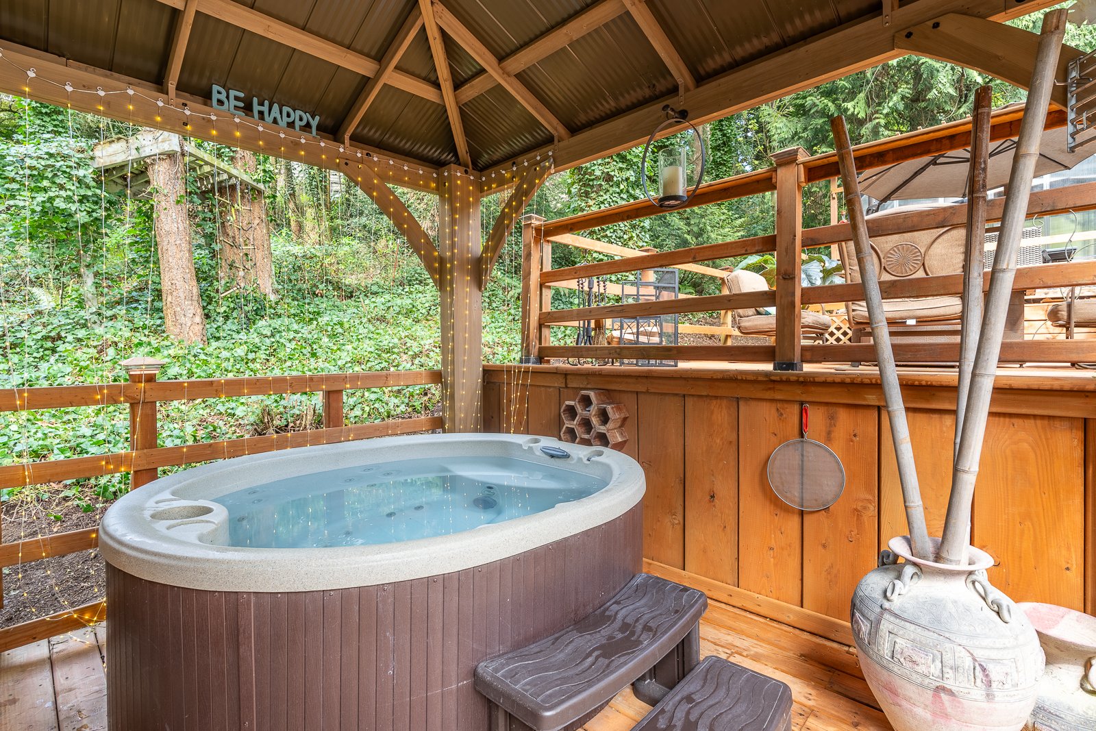 Enchanting Kirkland Hideaway 