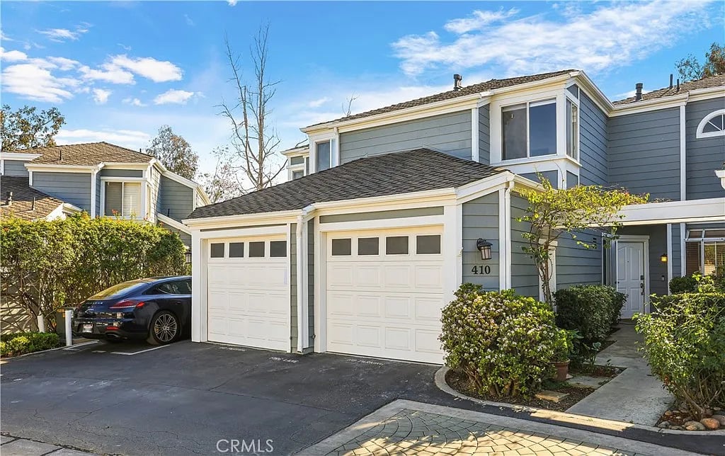 410 San Nicholas Cir 
