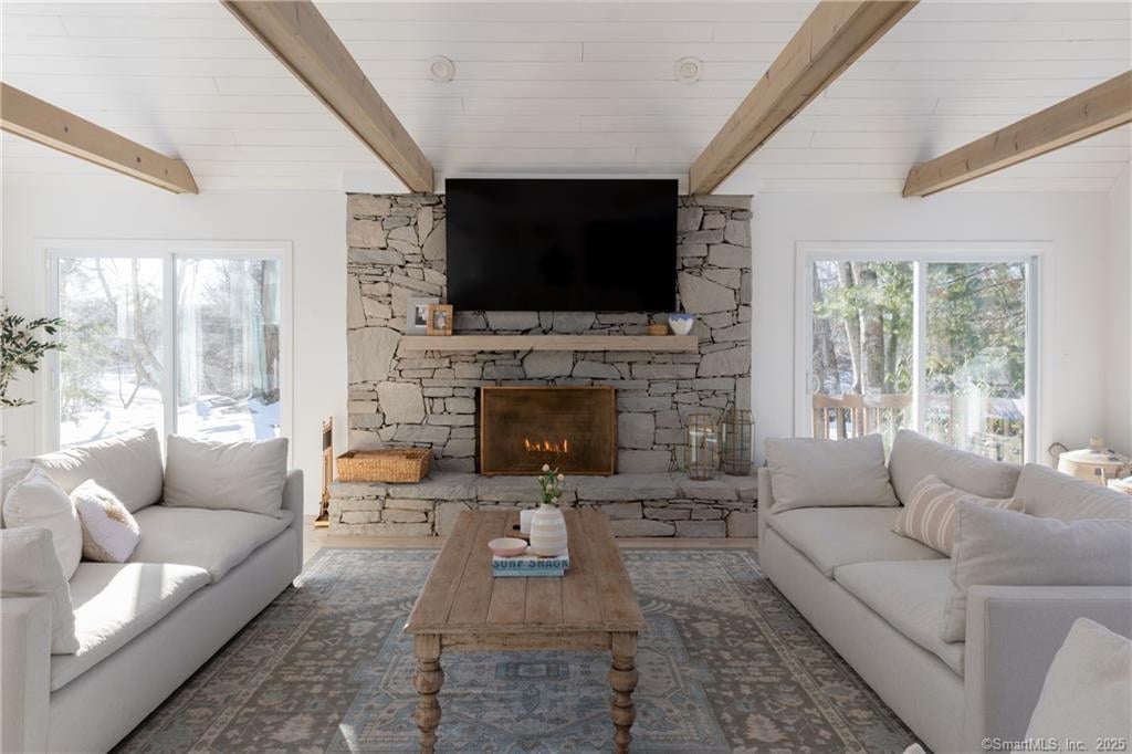 1 Elderberry Ln, Shelton