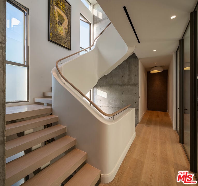 Palisades Beach Rd, 90403