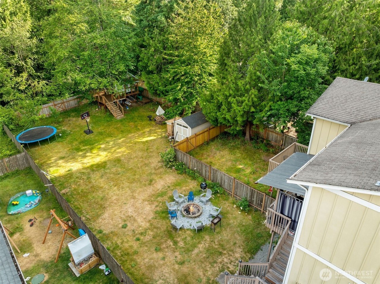20835-20837 60th St E