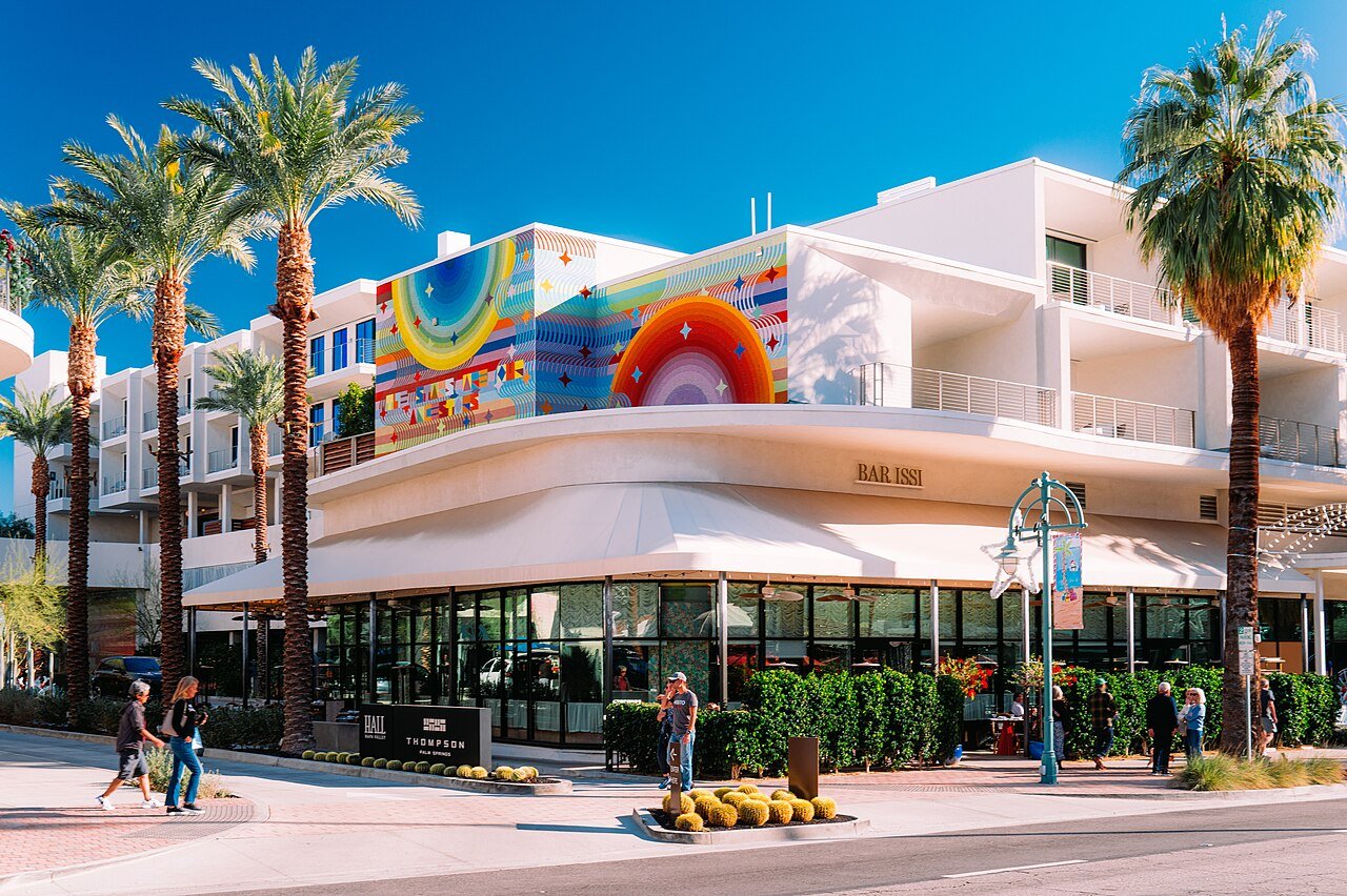 Canadian home buyers exploring Palm Springs area desert real estate