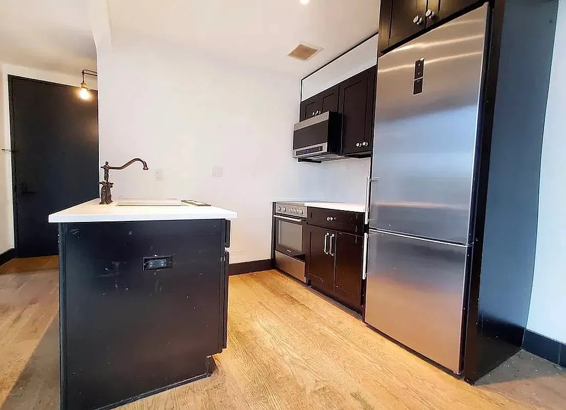 205 Central Ave 3A
