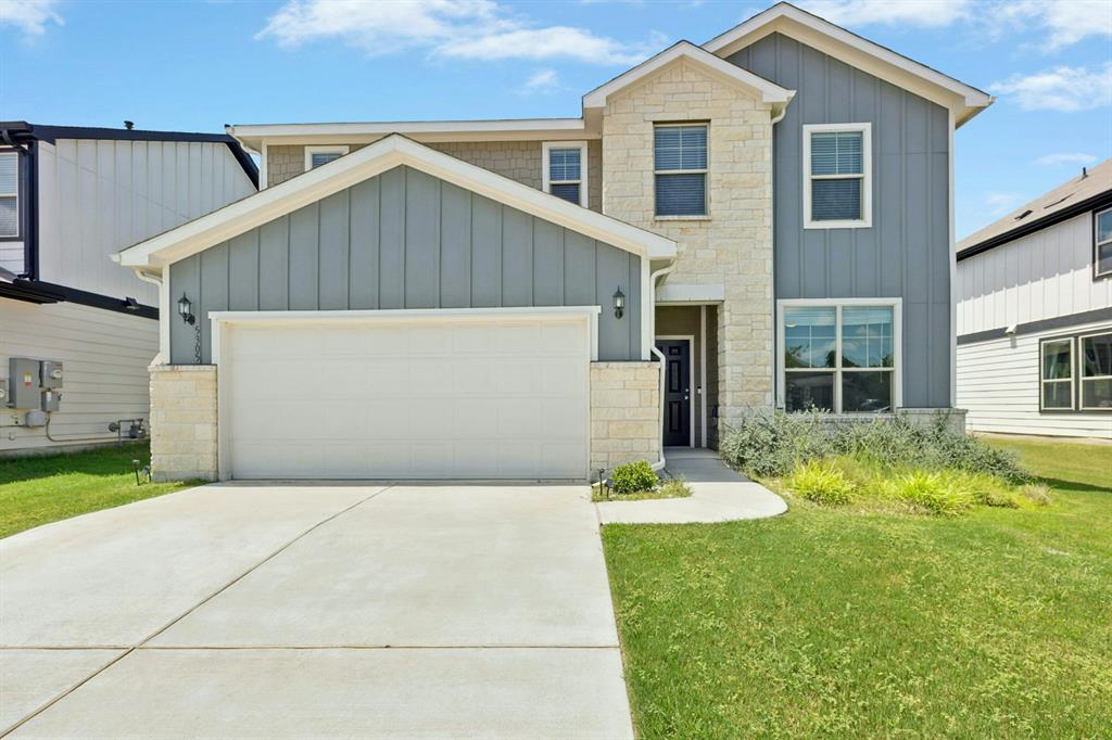 Just Listed in East Parke!