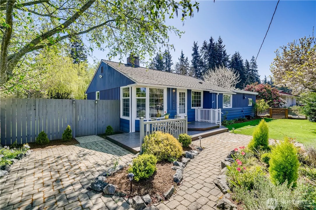 21823 96th Avenue W