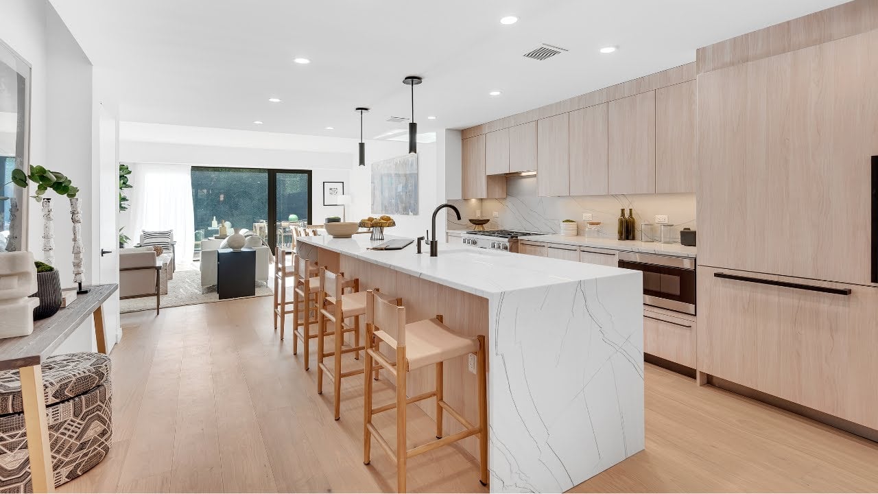 26A Huntington Street 3-Story Luxury Townhome