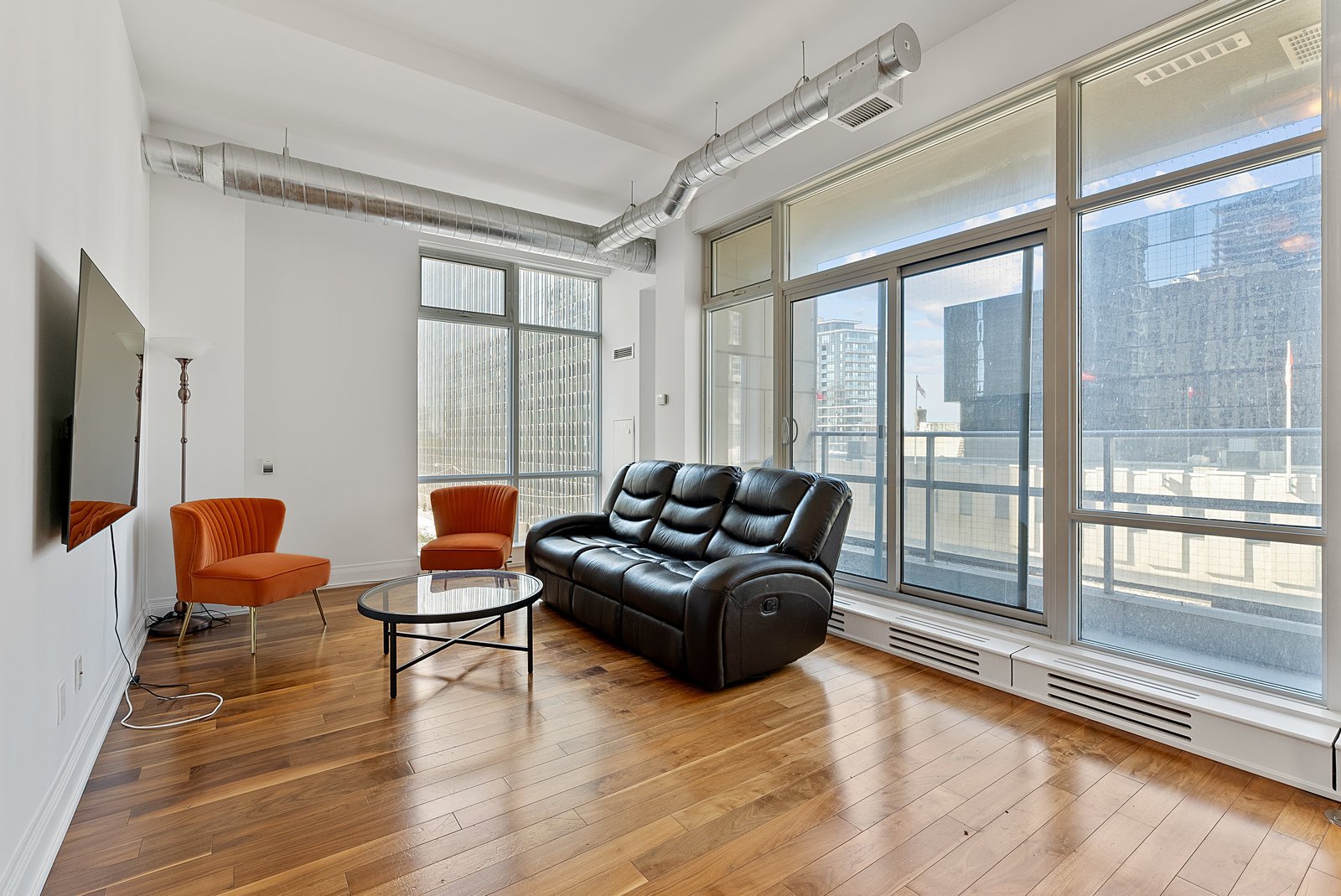 2191 Yonge Street Unit: L7