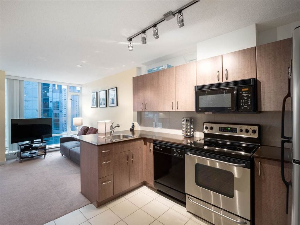 610 Granville St, #1808