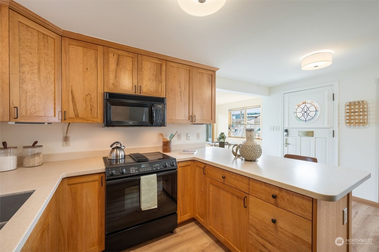 2770 Westlake Ave N #1