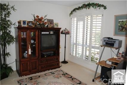 2218 HILLVIEW Cir