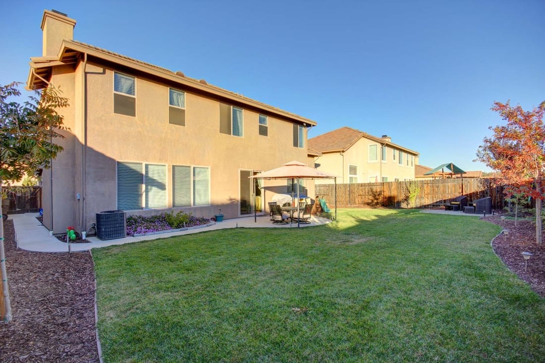 Gorgeous Lincoln 5 Bedroom Home for Sale!