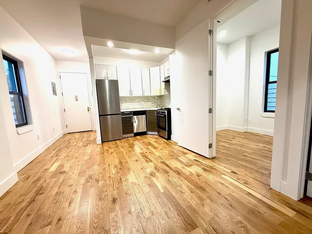 406 Evergreen Ave 2B