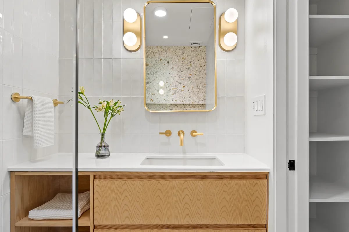 286 1st Street #2