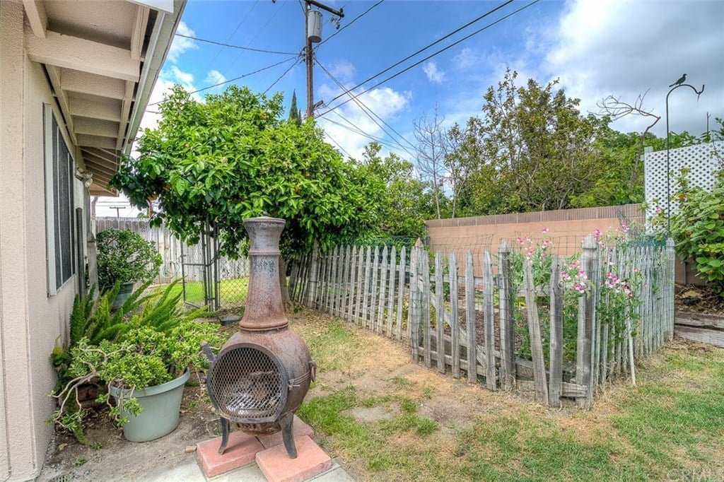 12341 Flagstone Pl