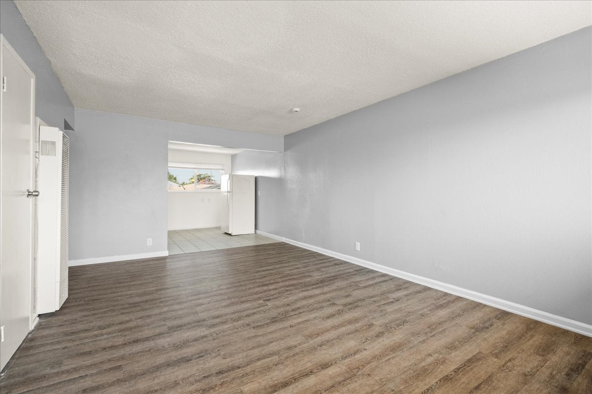 7123 Holly St, Oakland, CA 94621